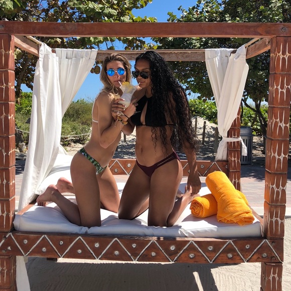 arianaowens21
